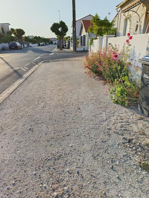 Holiday home Charmante Maisonnette Proche Chatelaillon-Plage