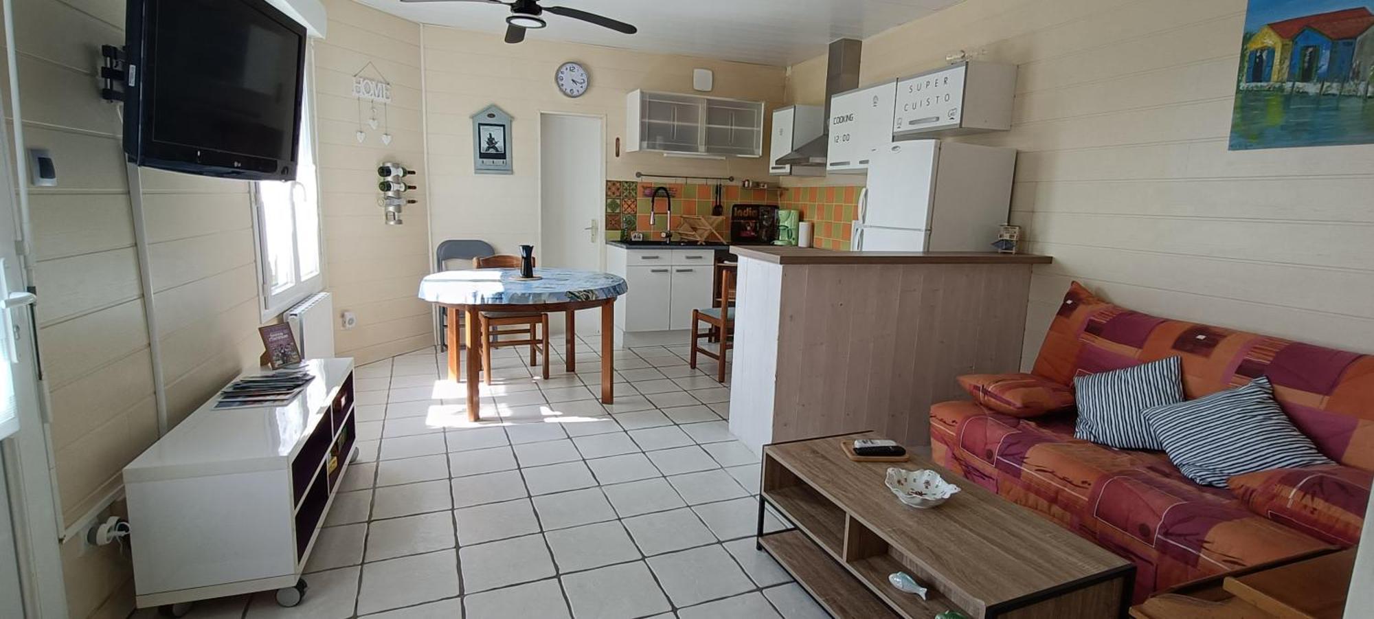 Charmante Maisonnette Proche Holiday home *